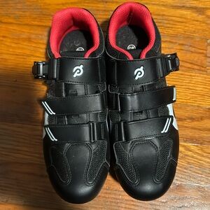 Size 40 Peloton Bike Shoes with Clips